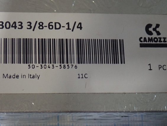 Коллектор CAMOZZI 3043 3/8-6D-1/4 Made in Italy
