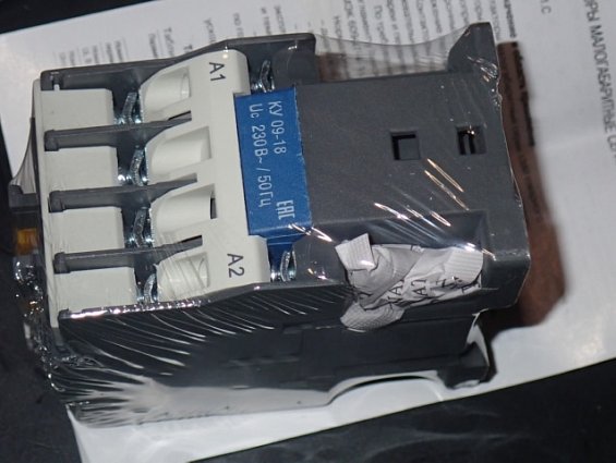 Контактор iEK КМИ-11810 230В 50Гц